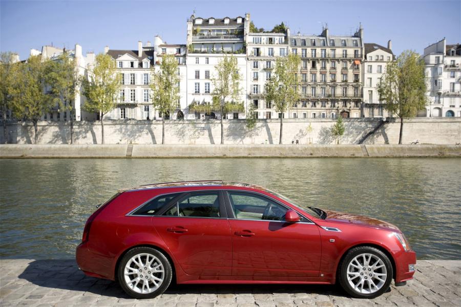  Cadillac CTS Sport Wagon 2008 года  (фото 47 из 68)